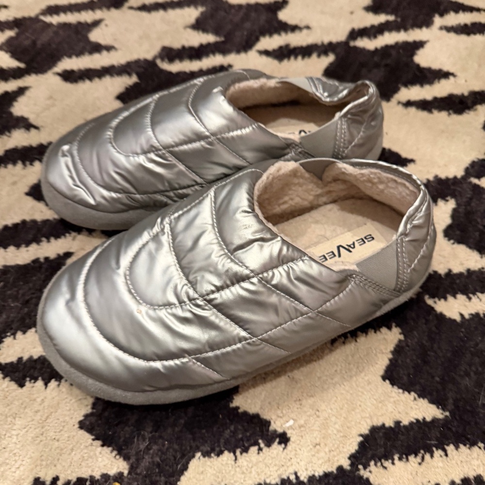 Womens Apres Puff Slip On